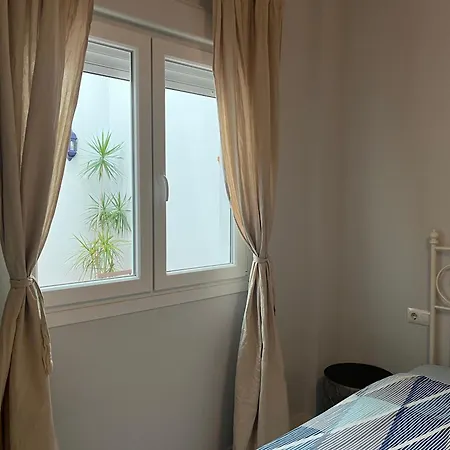 Traditional House In Triana Апартаменты